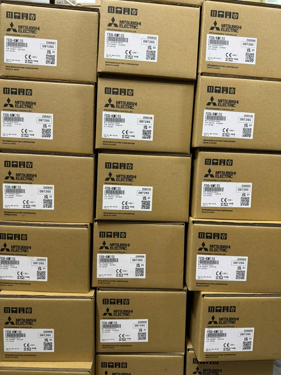 BỘ LẬP TRÌNH PLC FX3G-60MT/ES