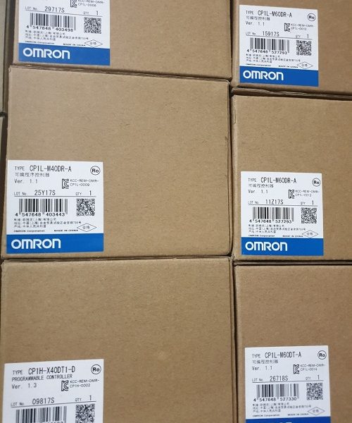 PLC Omron CP1L-L20DR-D