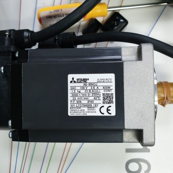 SERVO MOTOR HG-KR43J