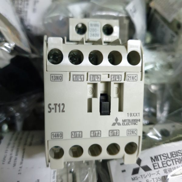 KHỞI ĐỘNG TỪ S-T12 AC200V 1A1B