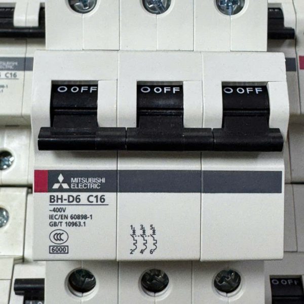 CẦU DAO ĐIỆN BH-D6 3P 16A TYPE C N