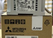 PLC MITSUBISHI FX5U-80MT/ES