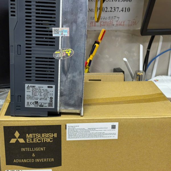 BIẾN TẦN FR-A820-3.7K-1 BIẾN TẦN FR-A820-3.7K-1