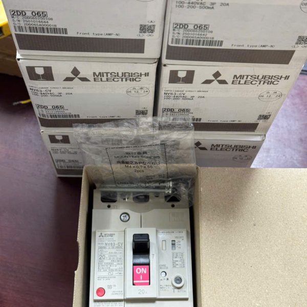 CẦU DAO ĐIỆN NV63-CV 3P 20A 100-440V 1.2.500mA