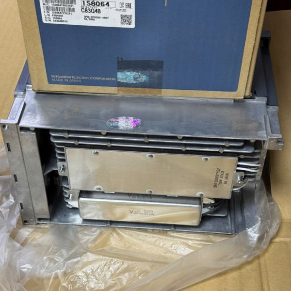 ĐIỀU KHIỂN SERVO MITSUBISHI MR-J4-700B4