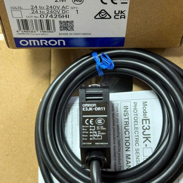OMRON CẢM BIẾN QUANG E3JK-DR11-C 2M OMRON CẢM BIẾN QUANG E3JK-DR11-C 2M